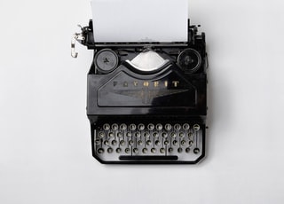 ljizlzhgq7wpsh5kvtcb typewriter