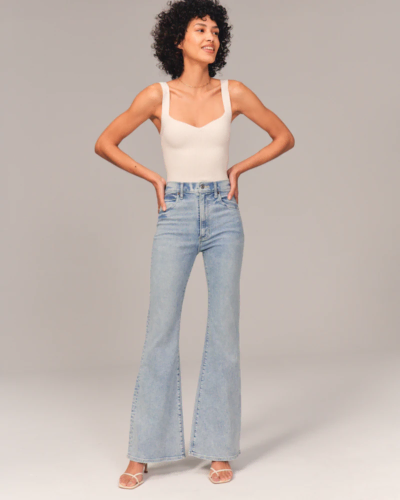 ultra high rise flare jeans abercrombie 400x500 1